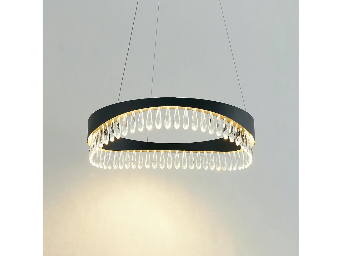 Suspension circulaire noire pampilles scintillantes - Capilano