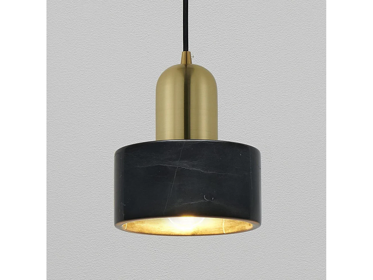 Suspension cylindrique marbre noir et métal doré - Meryl