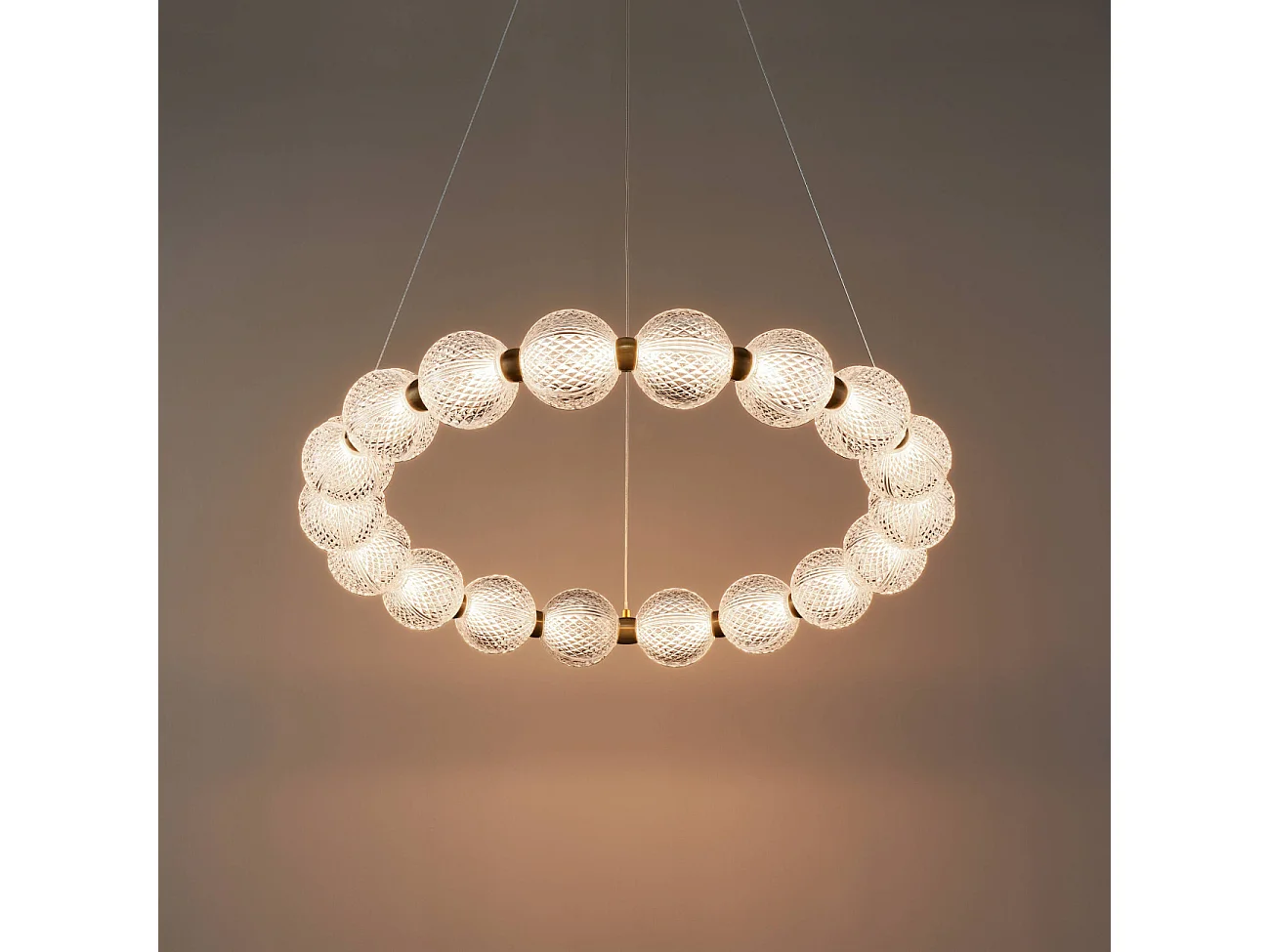 Suspension LED dorée multi sphères transparentes 57 cm - Roseli