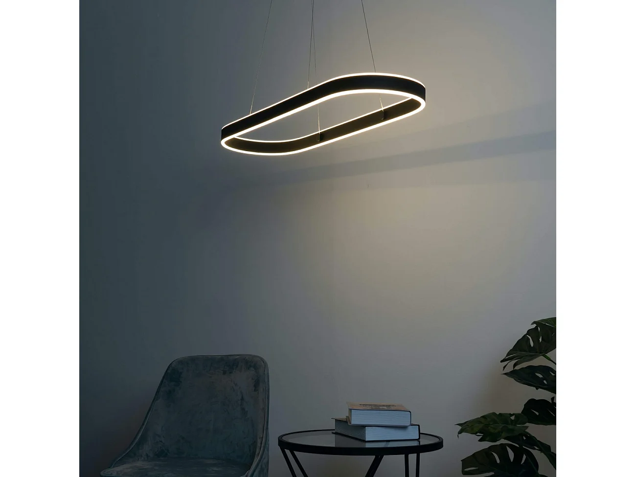 Suspension ultra design noir en LED - Apollo
