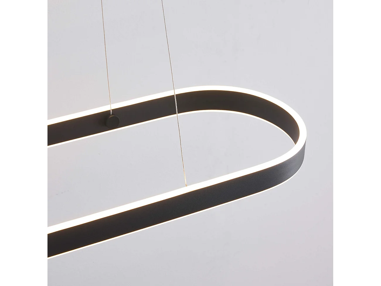 Suspension ultra design noir en LED - Apollo