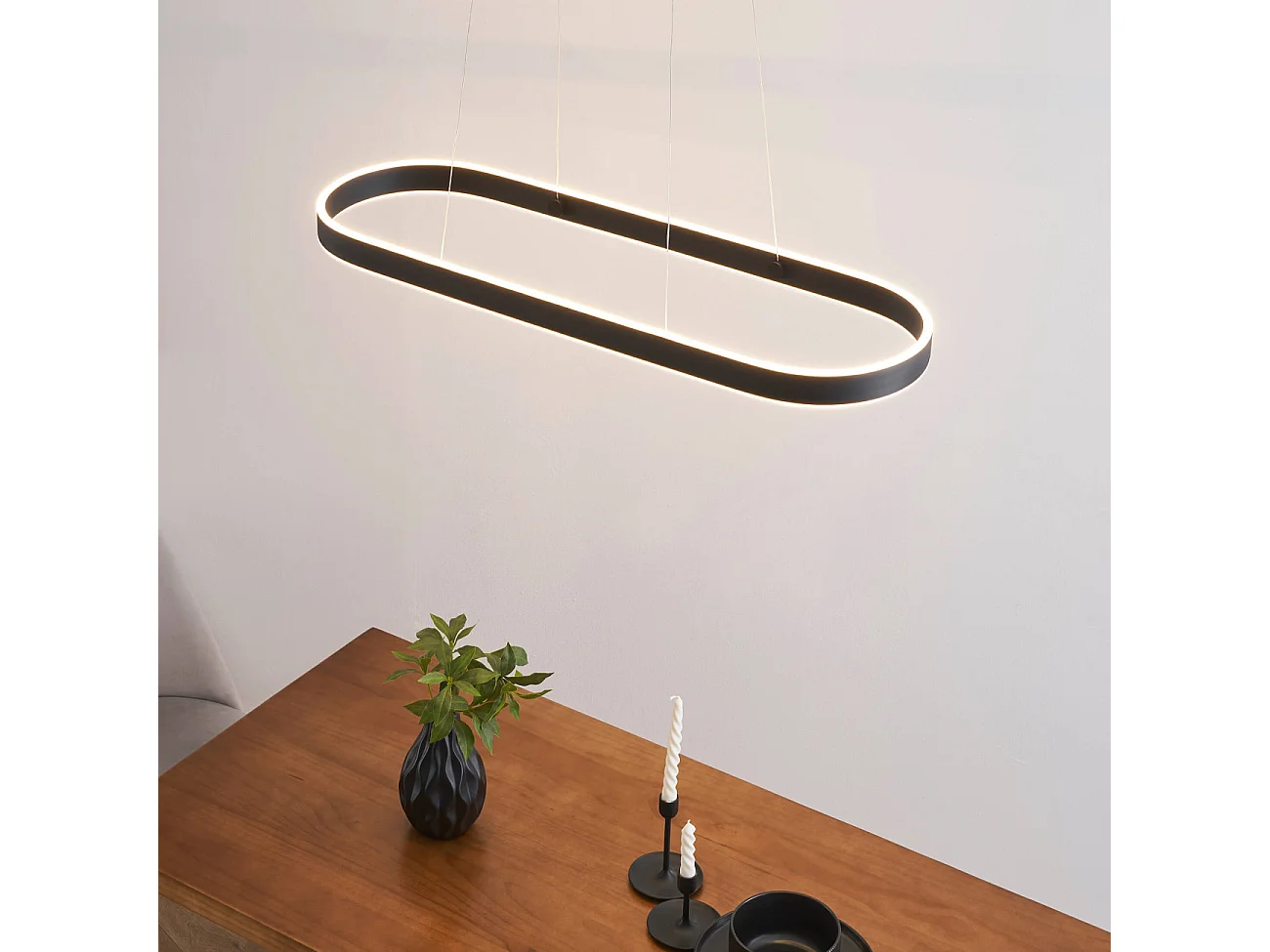 Suspension ultra design noir en LED - Apollo
