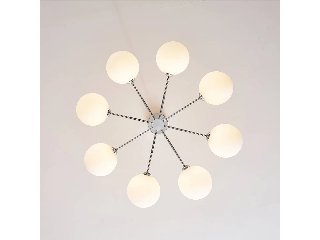 Lustre chromé avec abat-jour en verre blanc - Nicolea