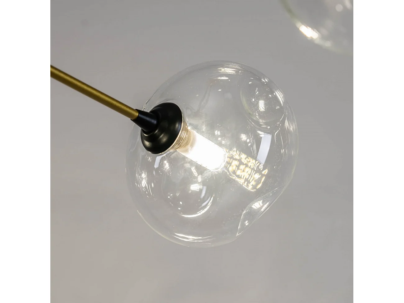 Suspension ultra design dorée à 7 sphères en verre  - Erell