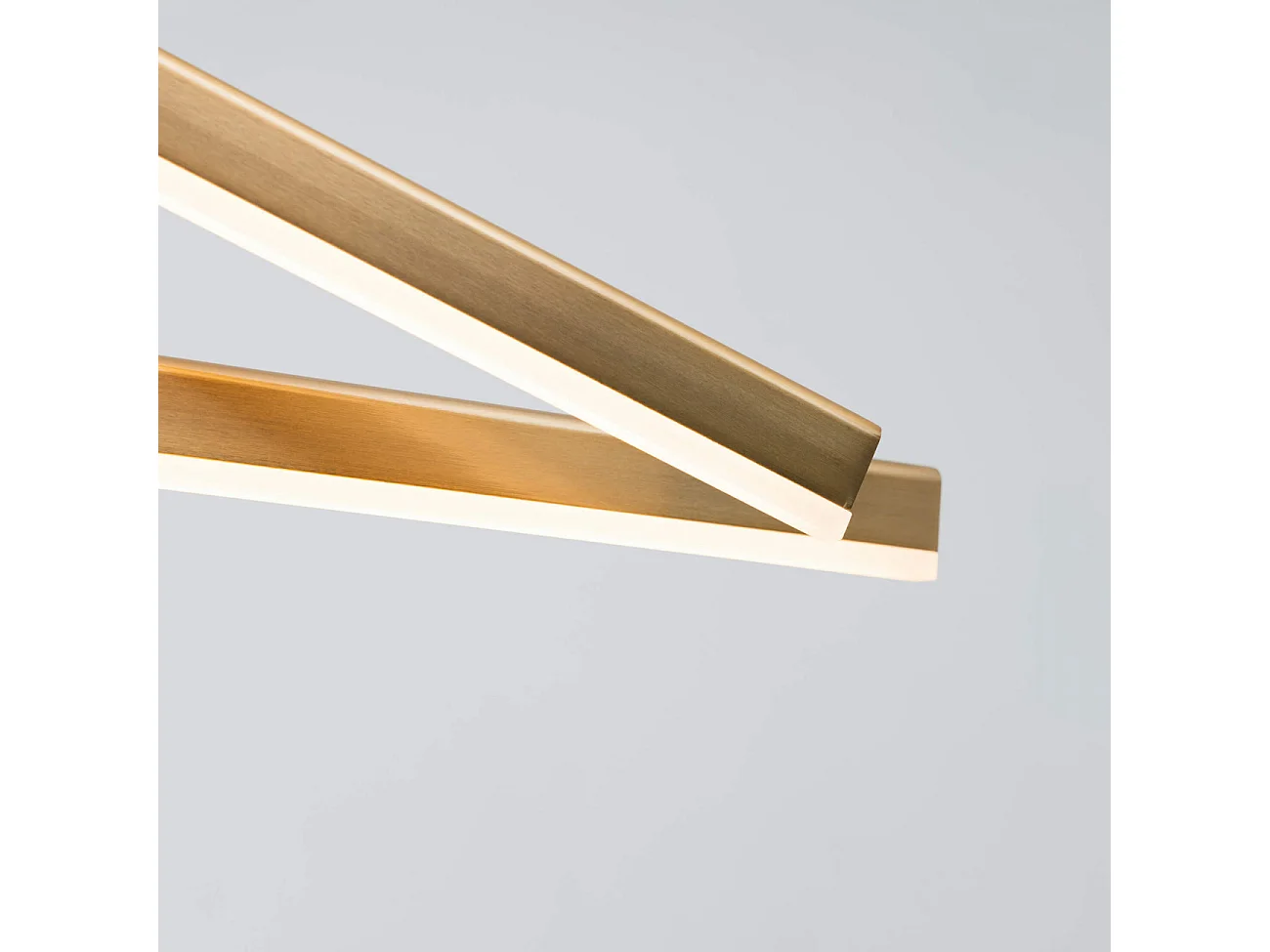 Grande suspension dorée à bras entrecroisés - Cynthia