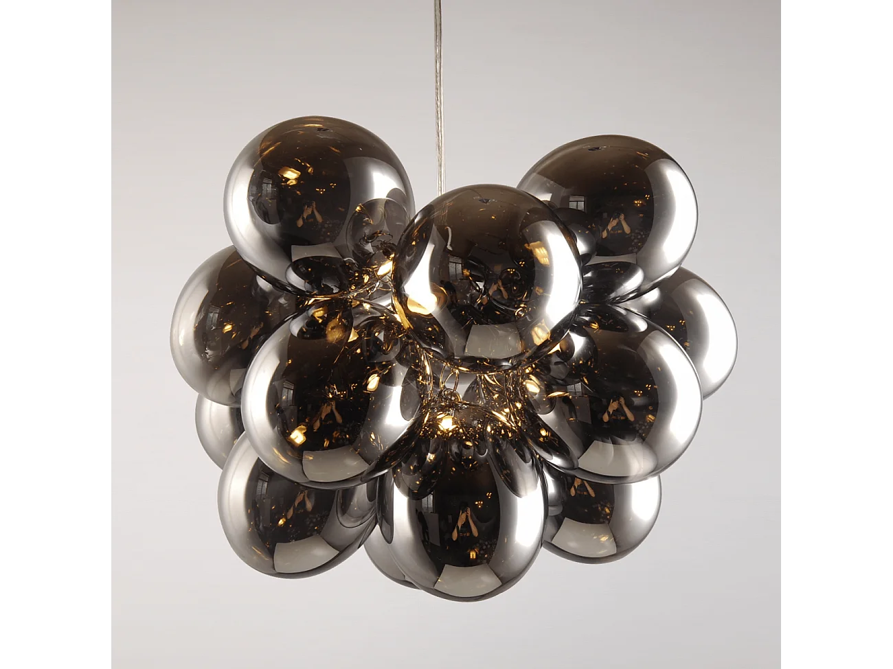 Suspension moderne à 17 verres noirs fumés - Bartali