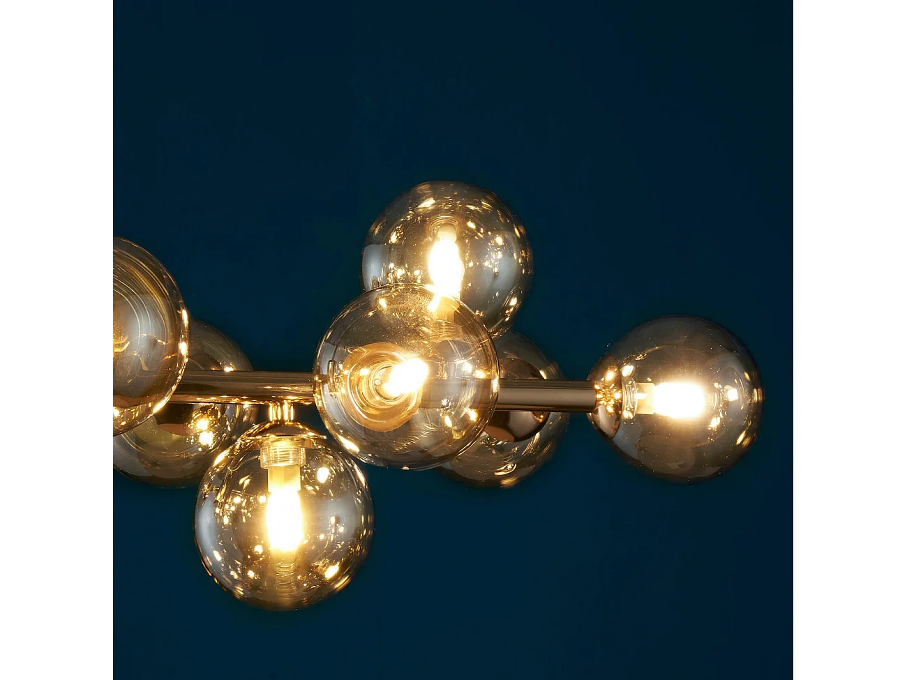 Lustre design doré chaleureux à 14 sphères - Osanna