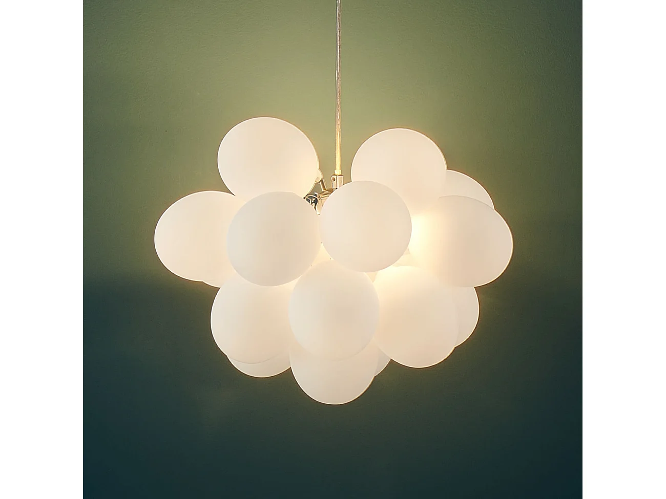 Suspension contemporaine à 17 verres blancs - Bartali