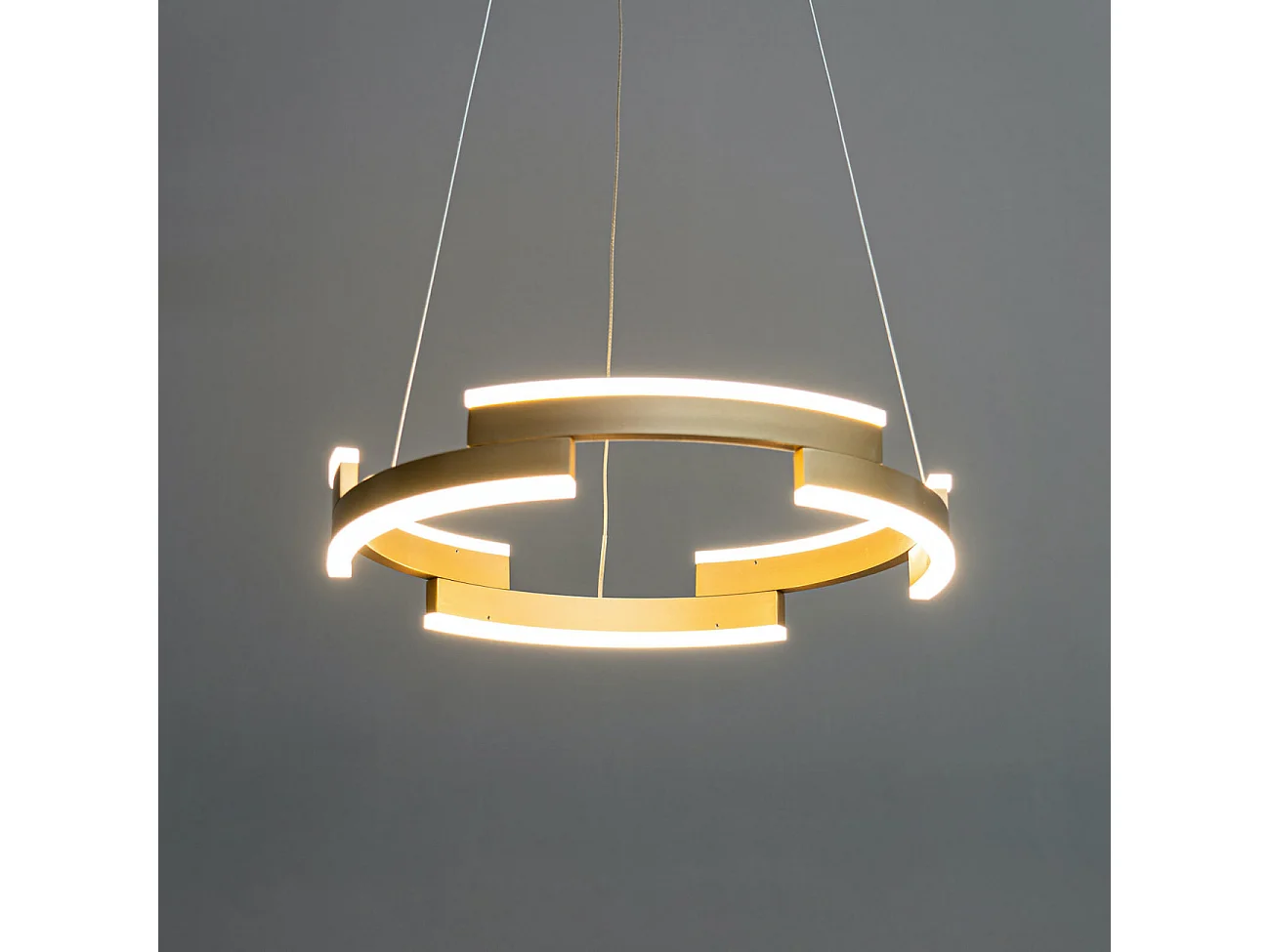 Suspension élégante LED anneau doré  - Ola