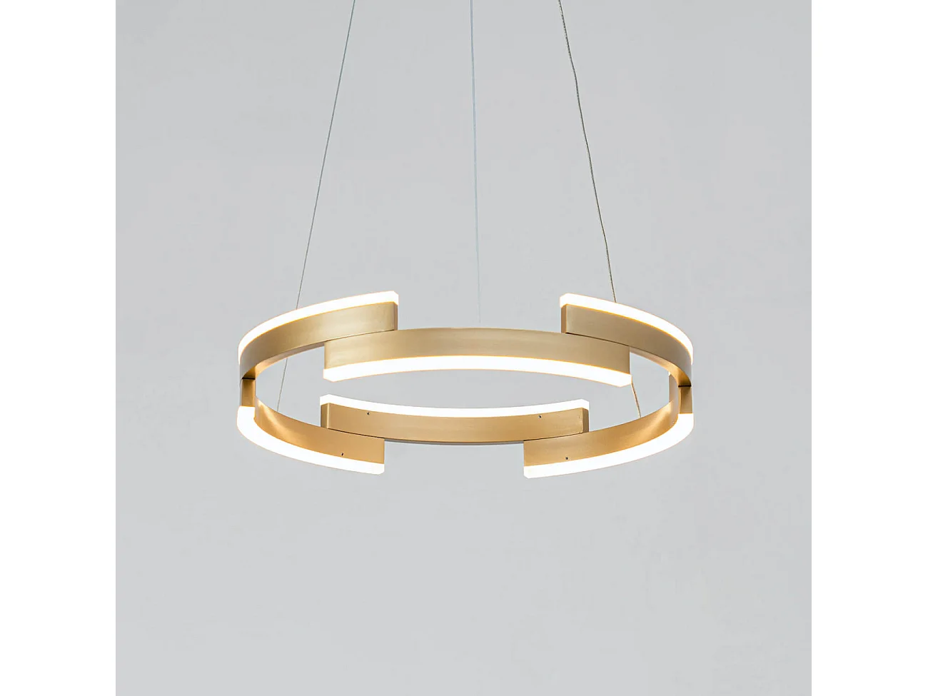 Suspension élégante LED anneau doré  - Ola