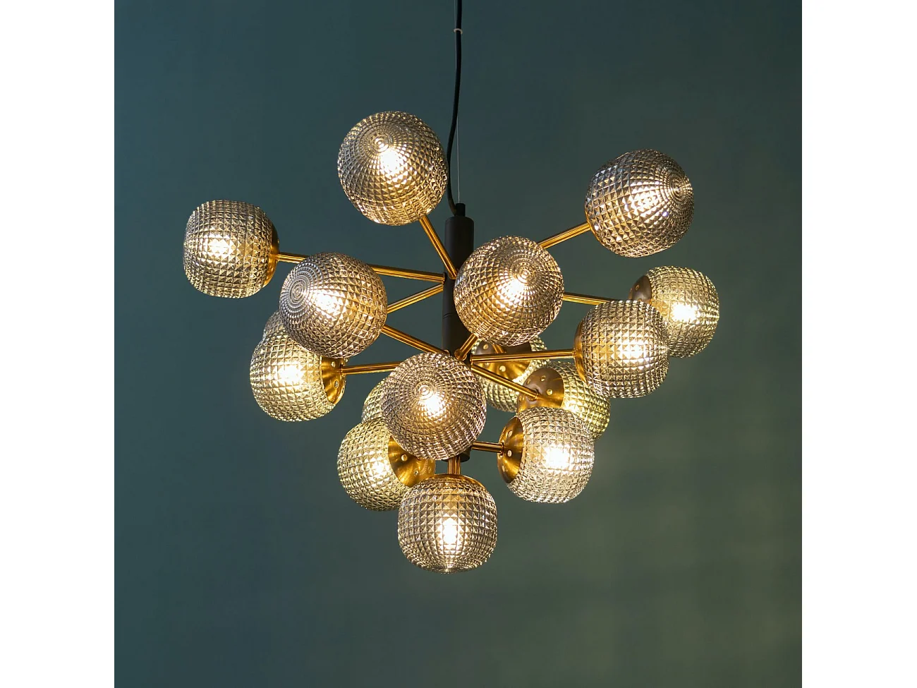 Grande suspension à 16 verres texturés fumés noirs - Anastasia