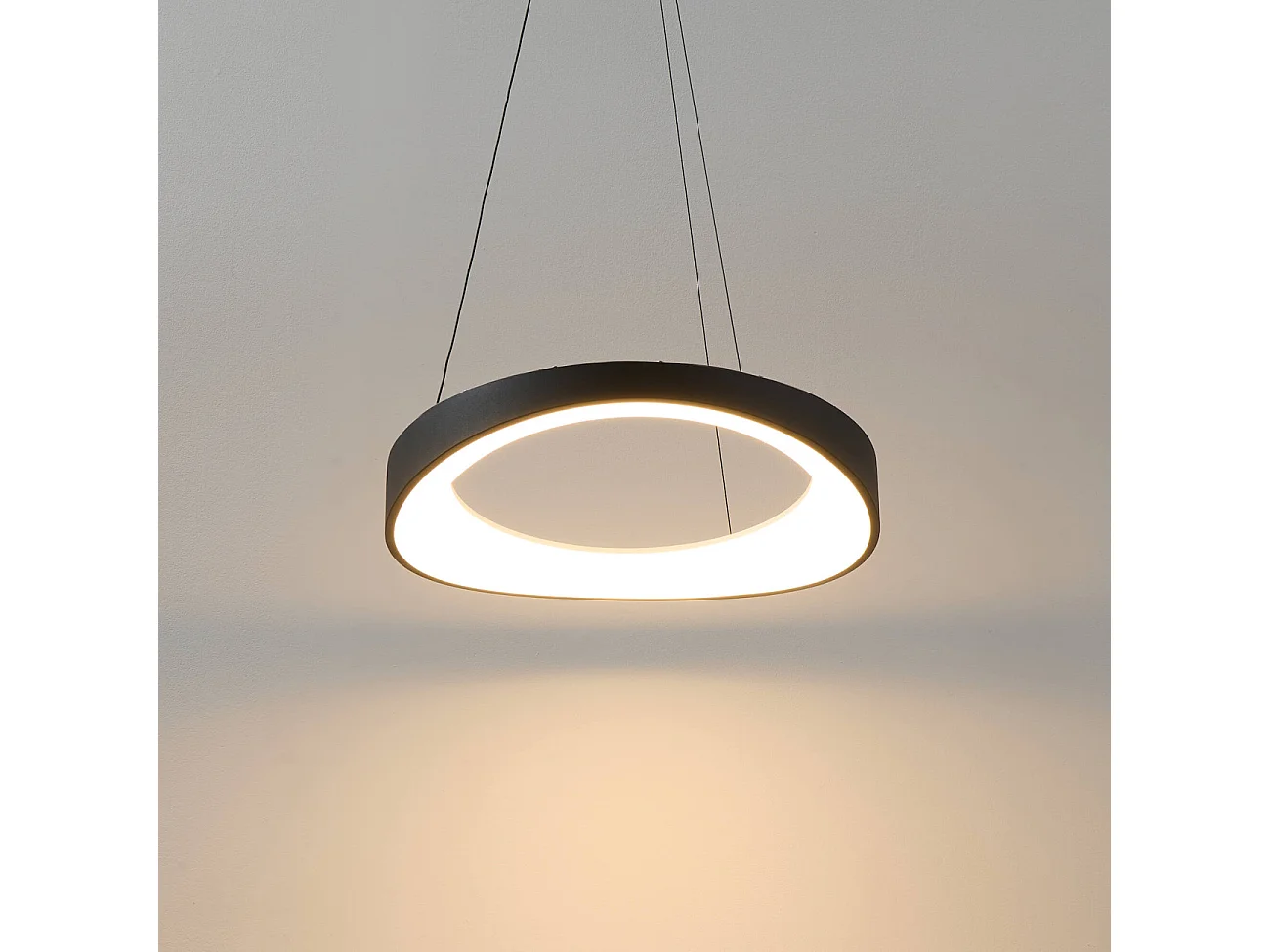 Suspension LED anneau noir minimaliste 52 cm - Belina