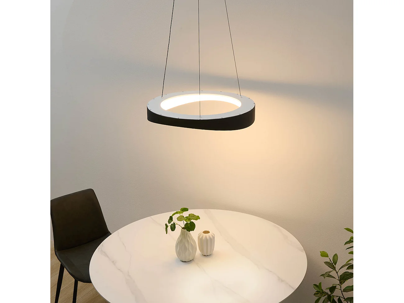 Suspension LED anneau noir minimaliste 52 cm - Belina