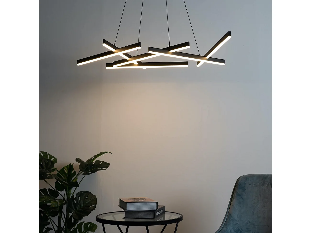 Suspension LED design à barres entrecroisées  - Taranto