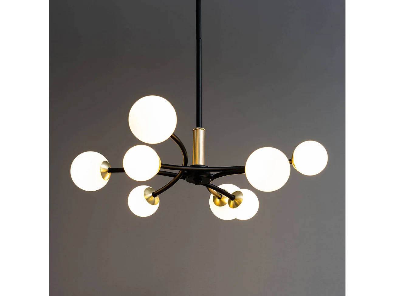 Suspension à bras courbés design noire 8 verres blancs - Azoria