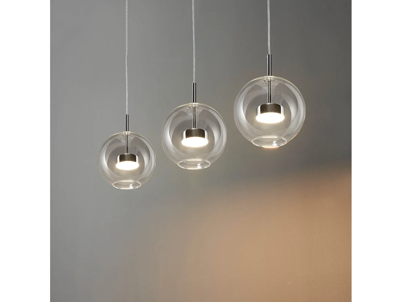 Suspension triple chromée LED boule transparente - Gica