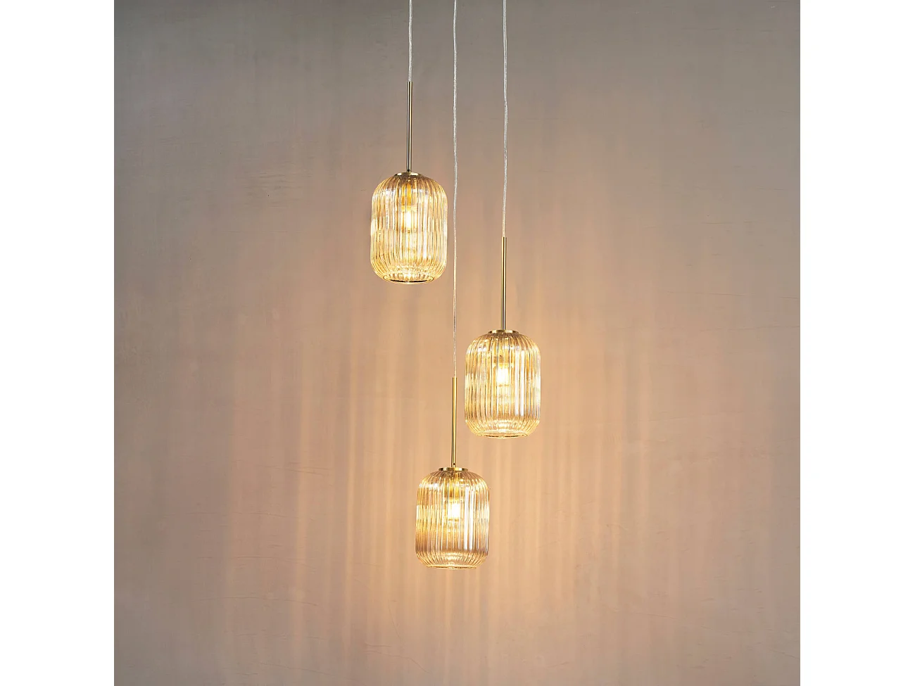 Suspension triple verre cannelé couleur ambrée - Rosalia