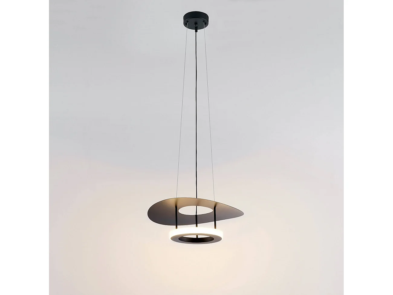 Suspension aérienne noire LED - Onil