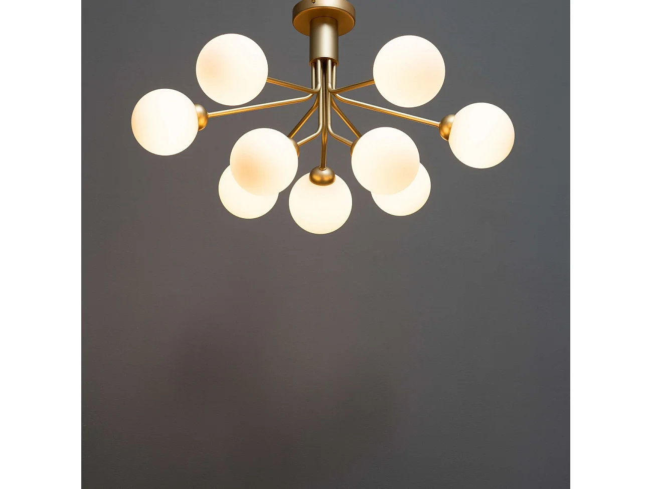 Lustre élégant doré à 9 boules - Audrey