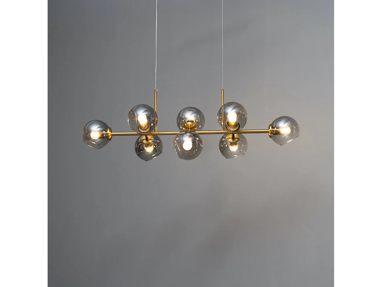 Grande suspension horizontale 8 sphères en verre fumé - Carlotta