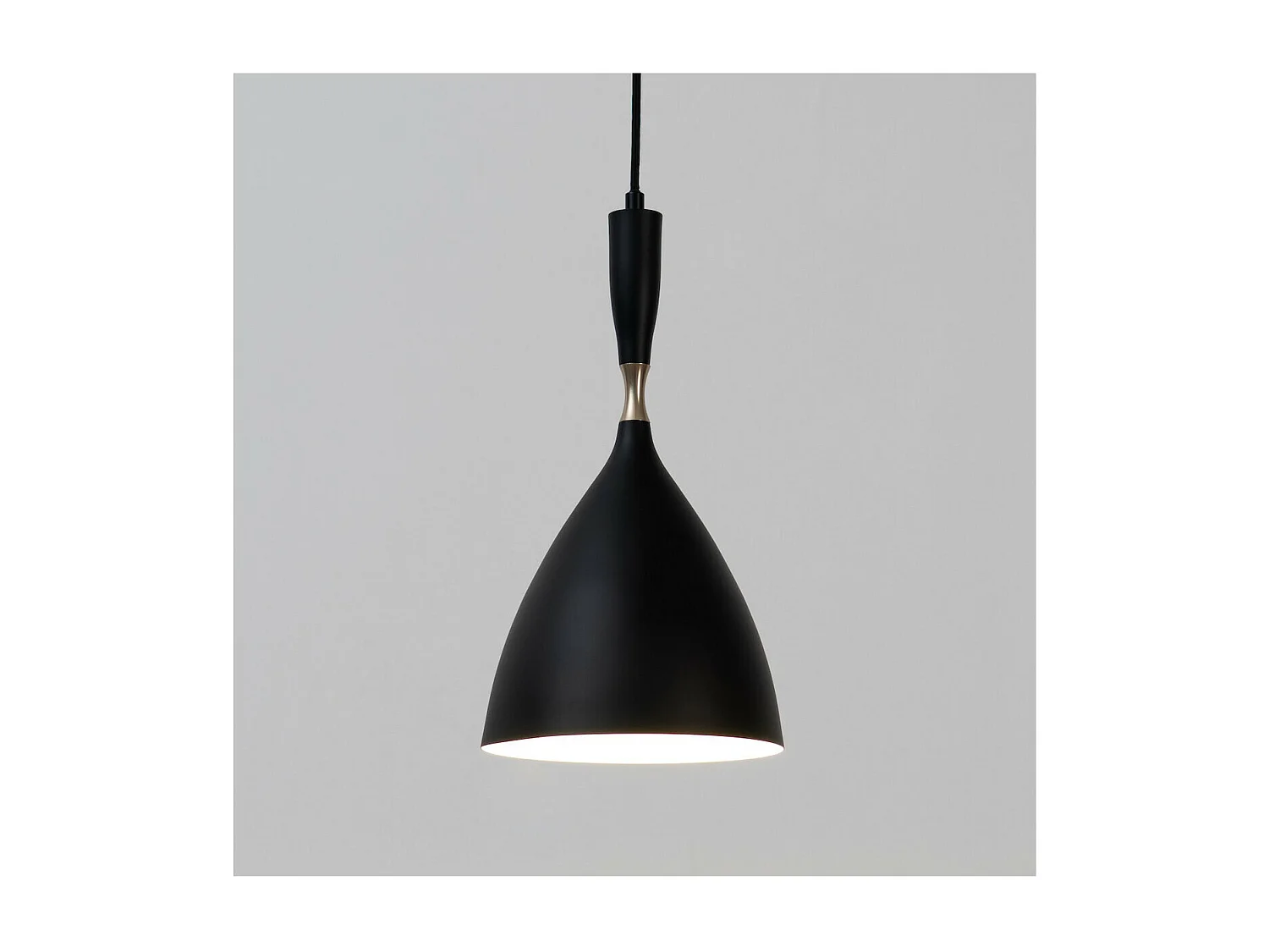 Suspension industrielle conique noire - Denzo