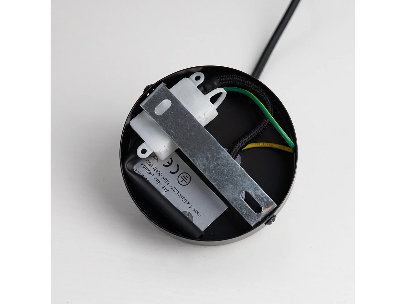 Suspension industrielle conique noire - Denzo