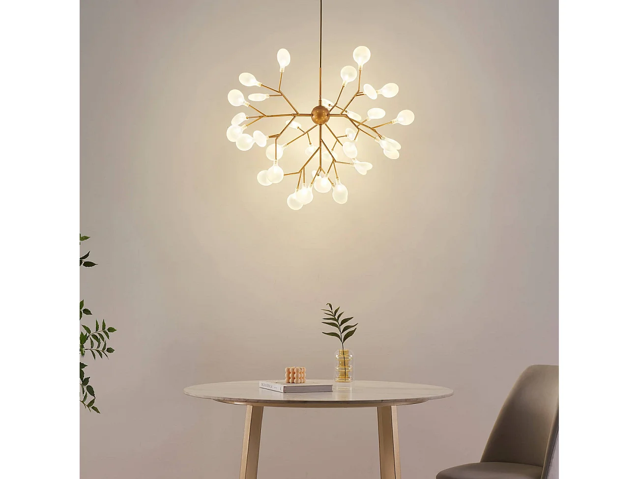 Suspension style branchage doré à 36 lumières - Arsinoe