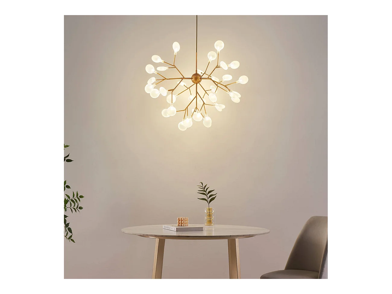 Suspension style branchage doré à 36 lumières - Arsinoe