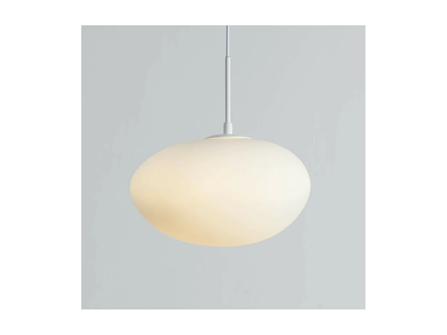 Suspension en verre blanc opalin - Veglia