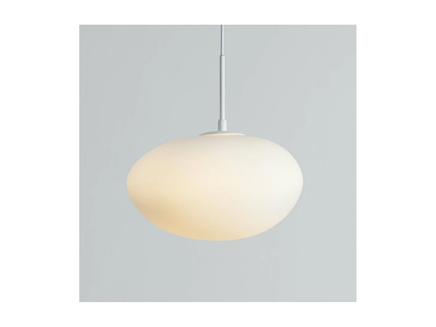 Suspension en verre blanc opalin - Veglia