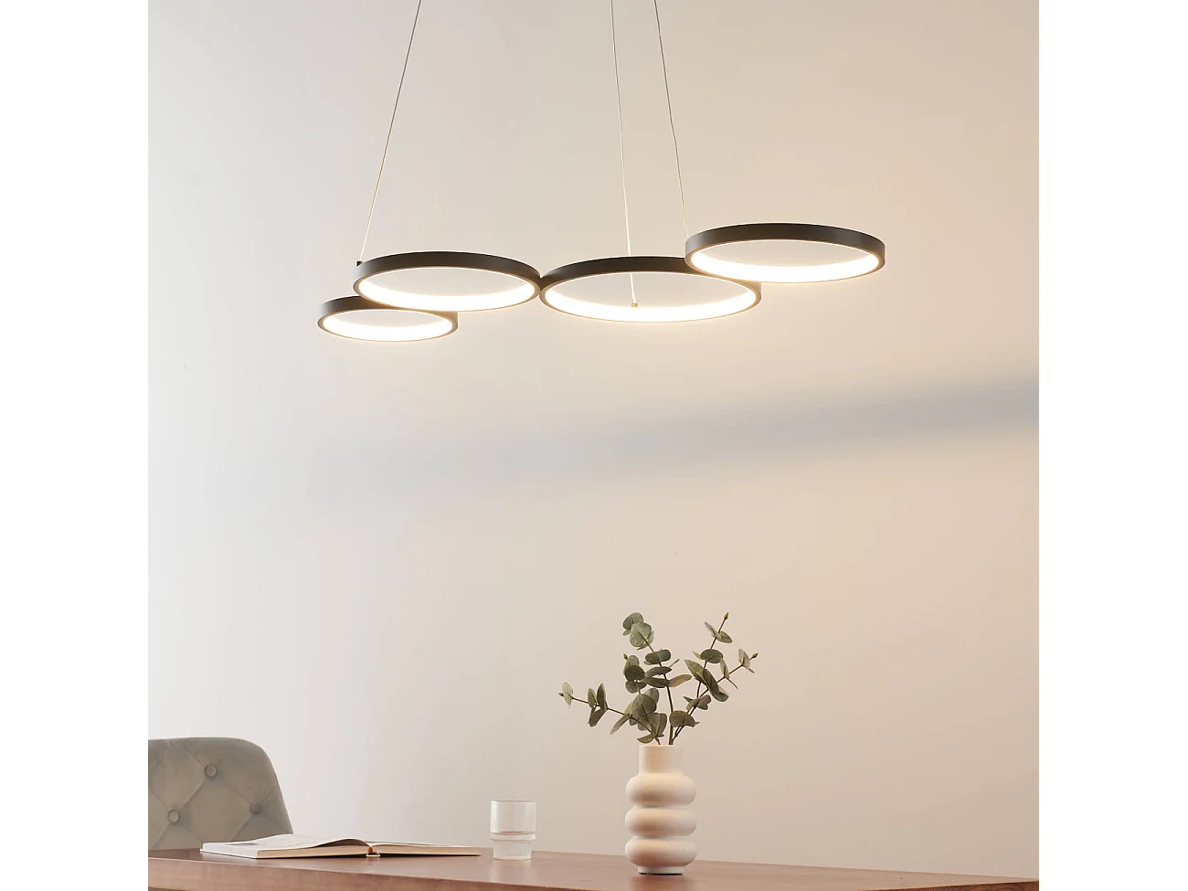 Suspension LED 4 cercles en métal noir - Newton