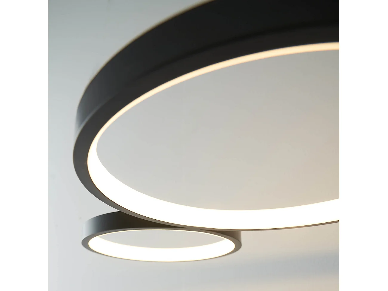 Suspension LED 4 cercles en métal noir - Newton