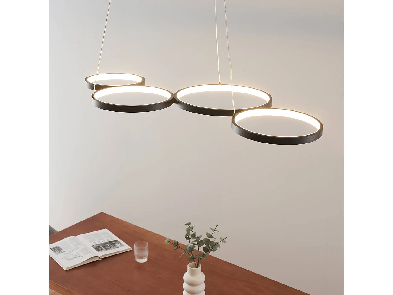 Suspension LED 4 cercles en métal noir - Newton