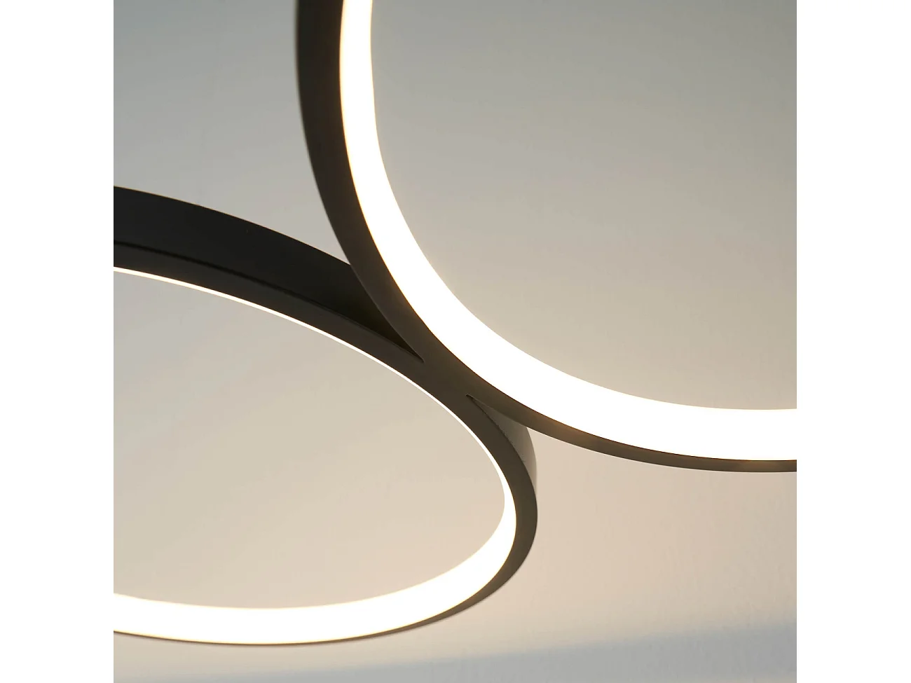 Suspension LED 4 cercles en métal noir - Newton