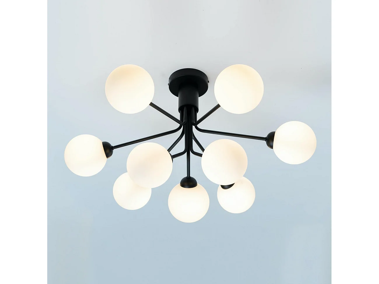 Lustre élégant noir à 9 verres blancs - Audrey