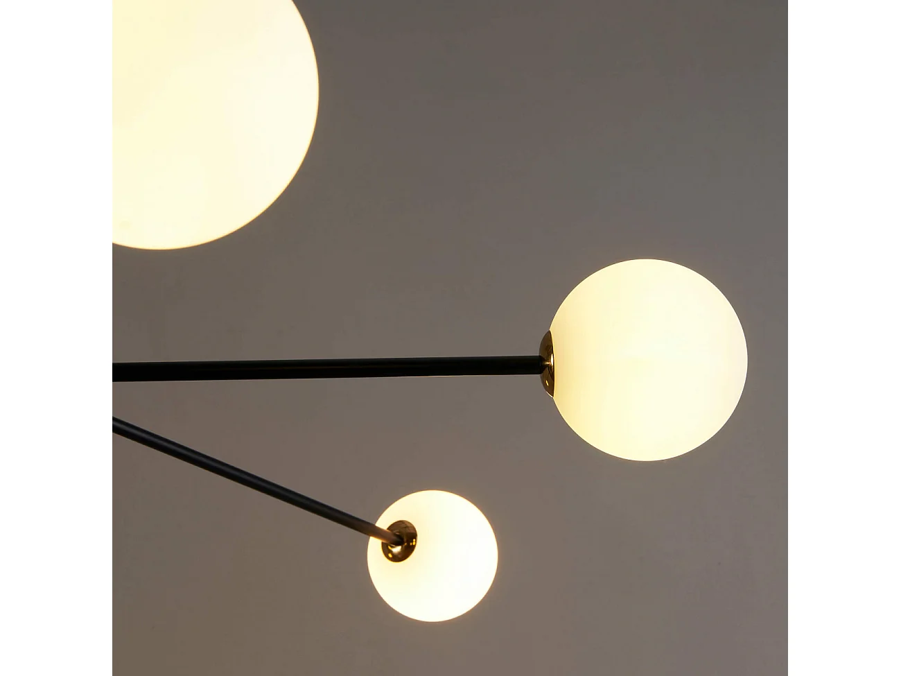 Lustre bras entremêlés noirs verre blanc - Rodia