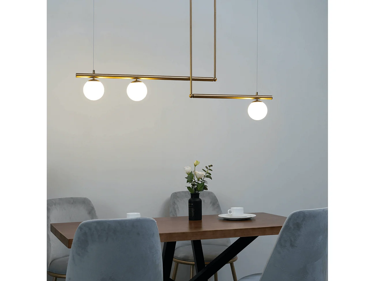 Suspension design géométrique métal doré et verre blanc - Andrea