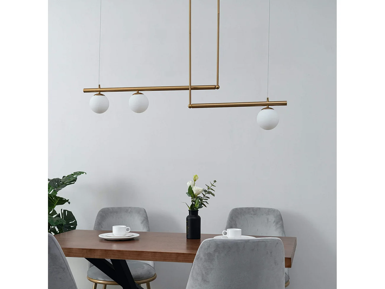 Suspension design géométrique métal doré et verre blanc - Andrea