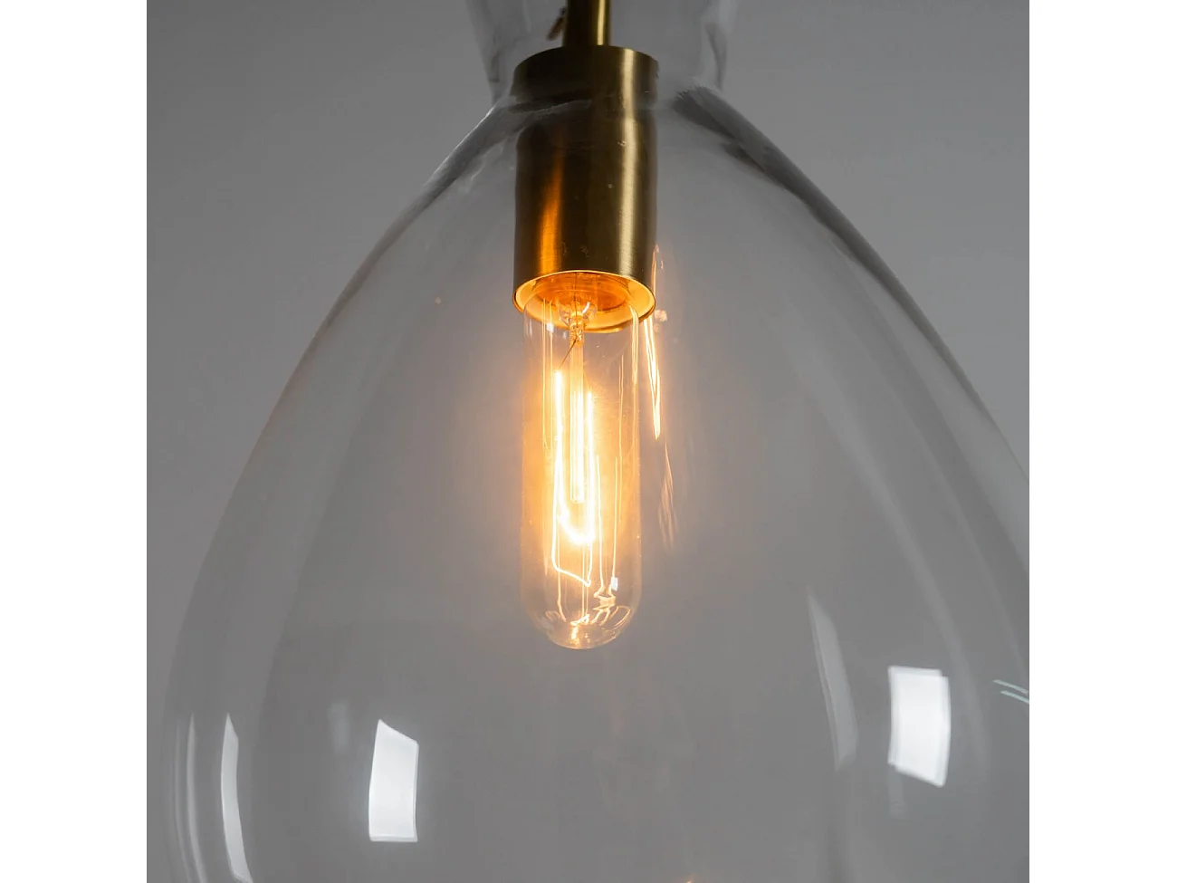 Suspension goutte transparente -  Gabriela