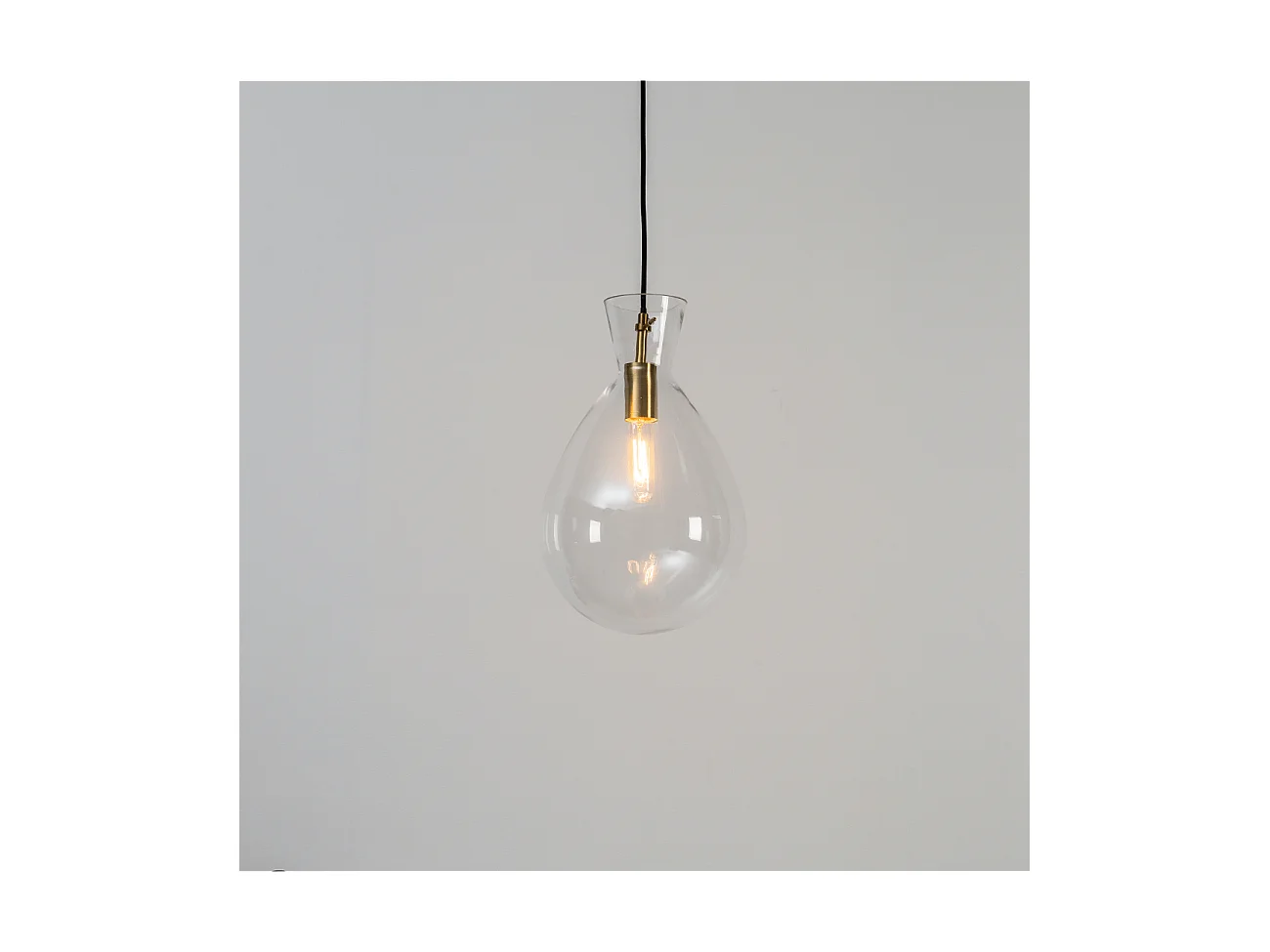 Suspension goutte transparente -  Gabriela