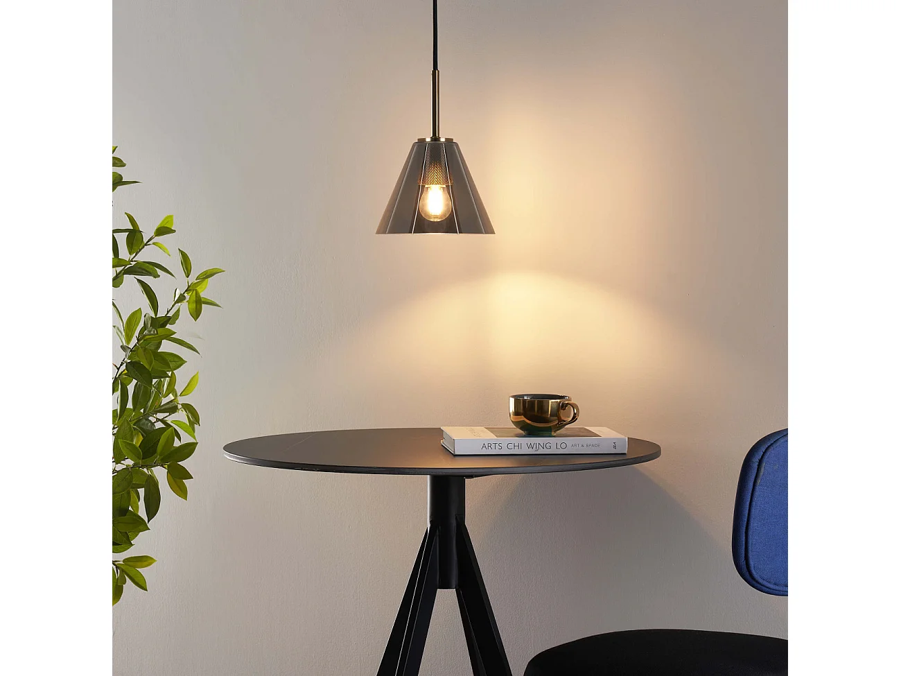 Suspension conique et design verre fumé - Soliria