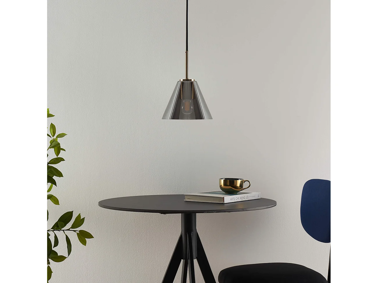 Suspension conique et design verre fumé - Soliria