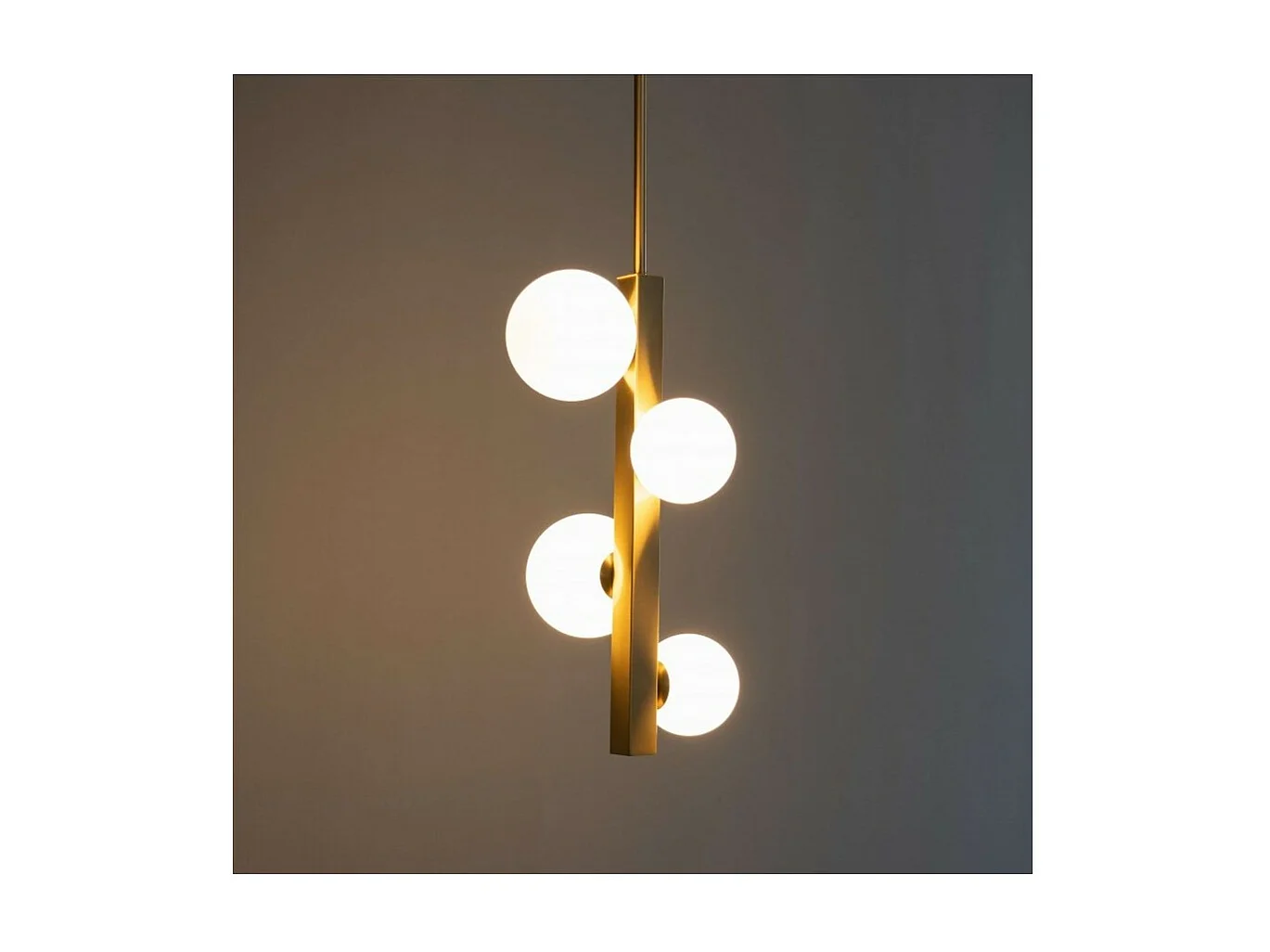 Suspension moderne laiton et verre blanc - Oromia