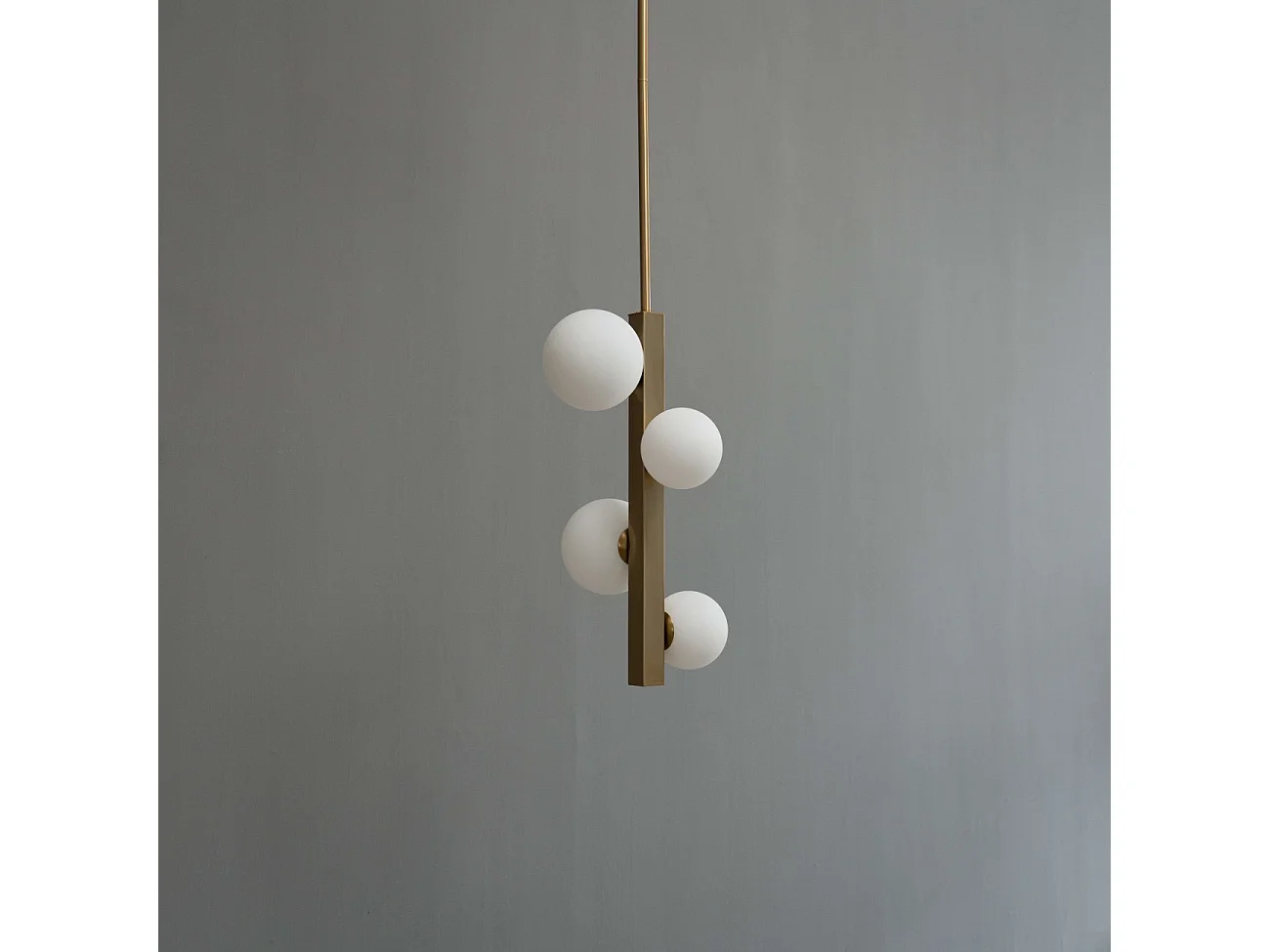 Suspension moderne laiton et verre blanc - Oromia