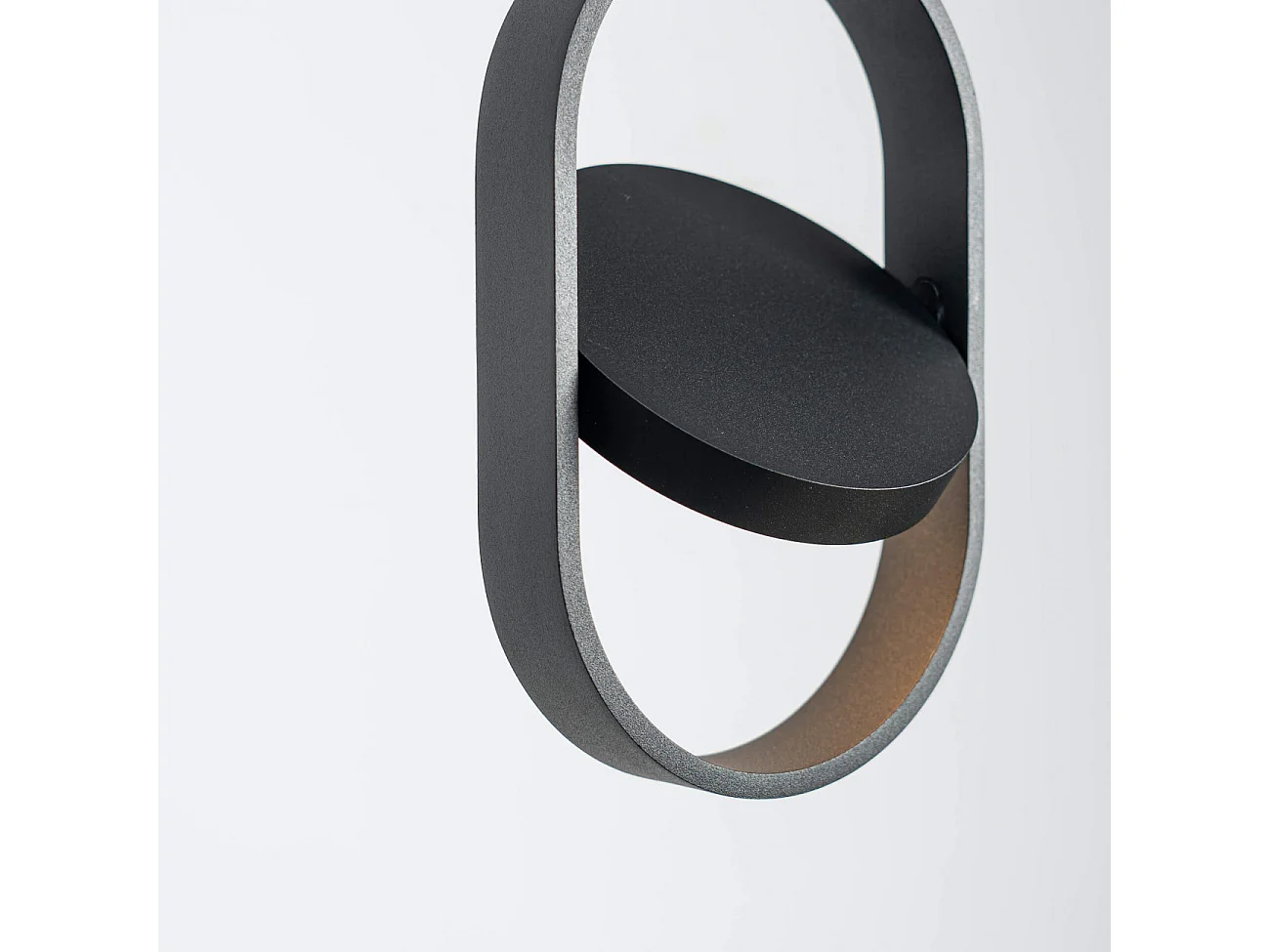 Suspension ovale noire design LED - Elanzo