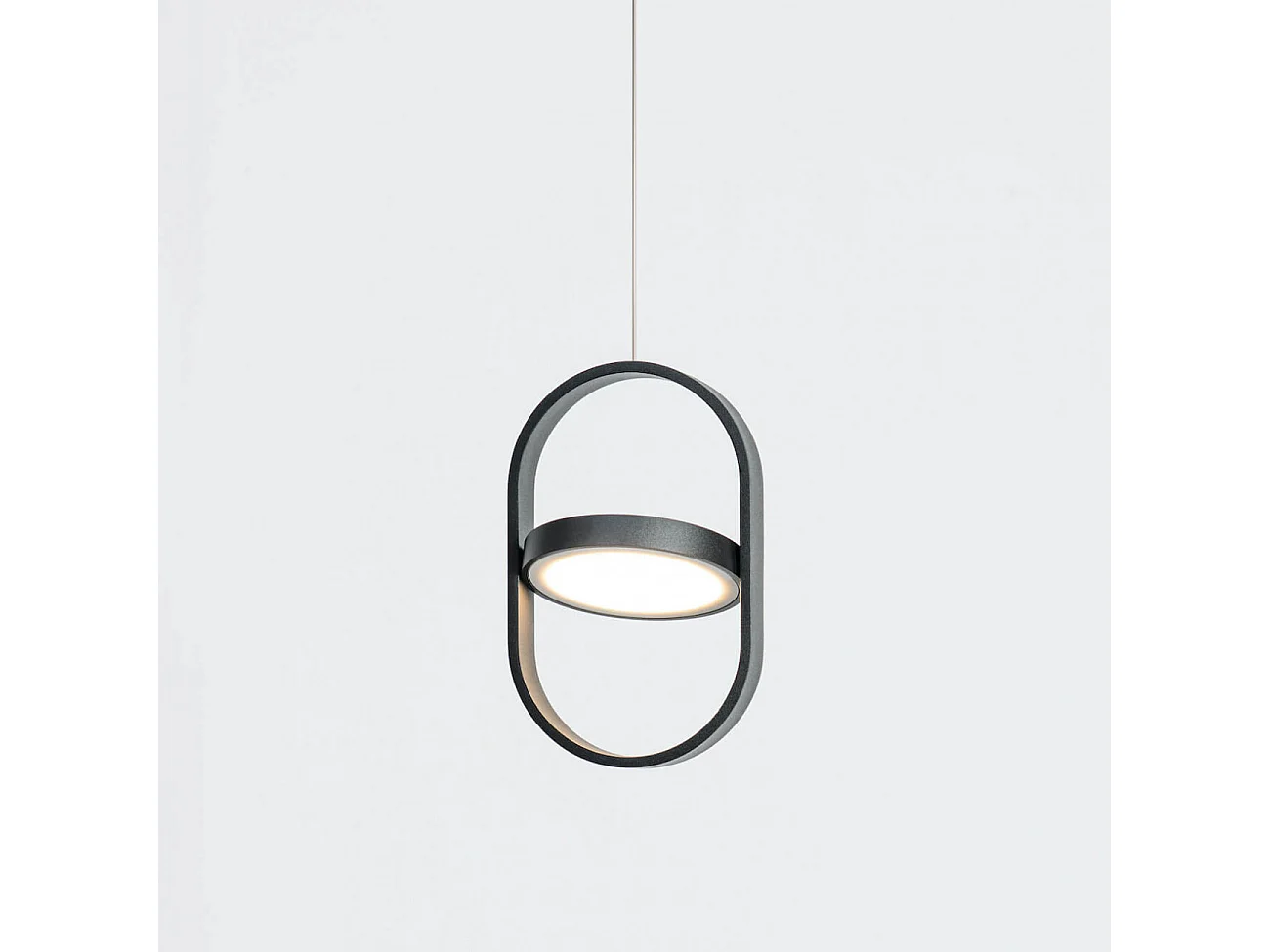 Suspension ovale noire design LED - Elanzo