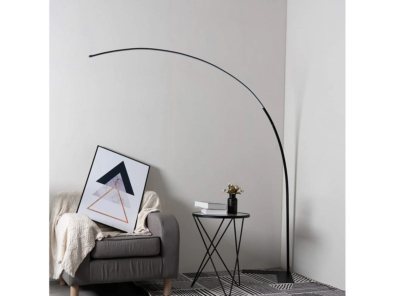 Grand lampadaire LED Dimmable design courbé - Avellino