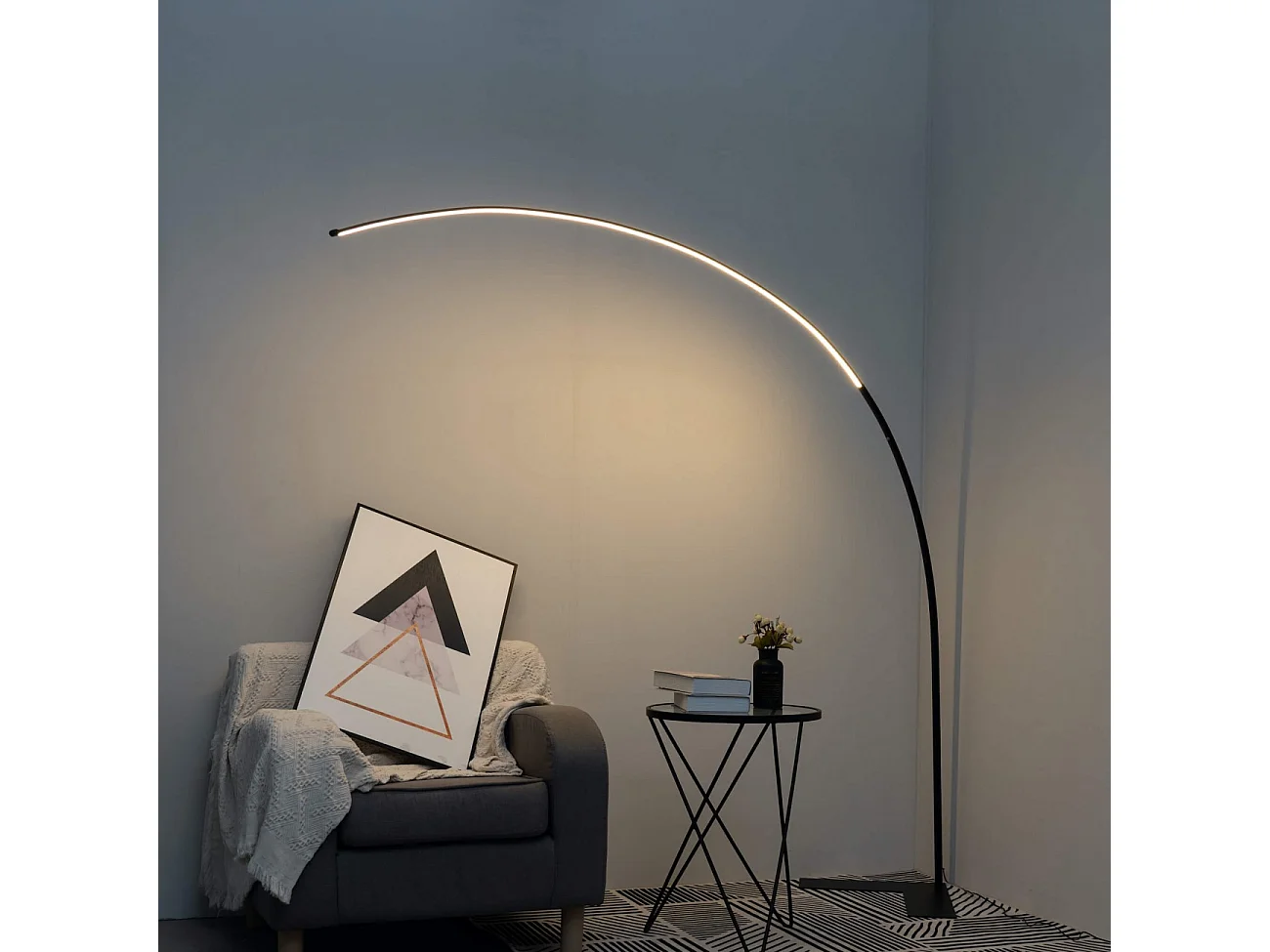 Grand lampadaire LED Dimmable design courbé - Avellino