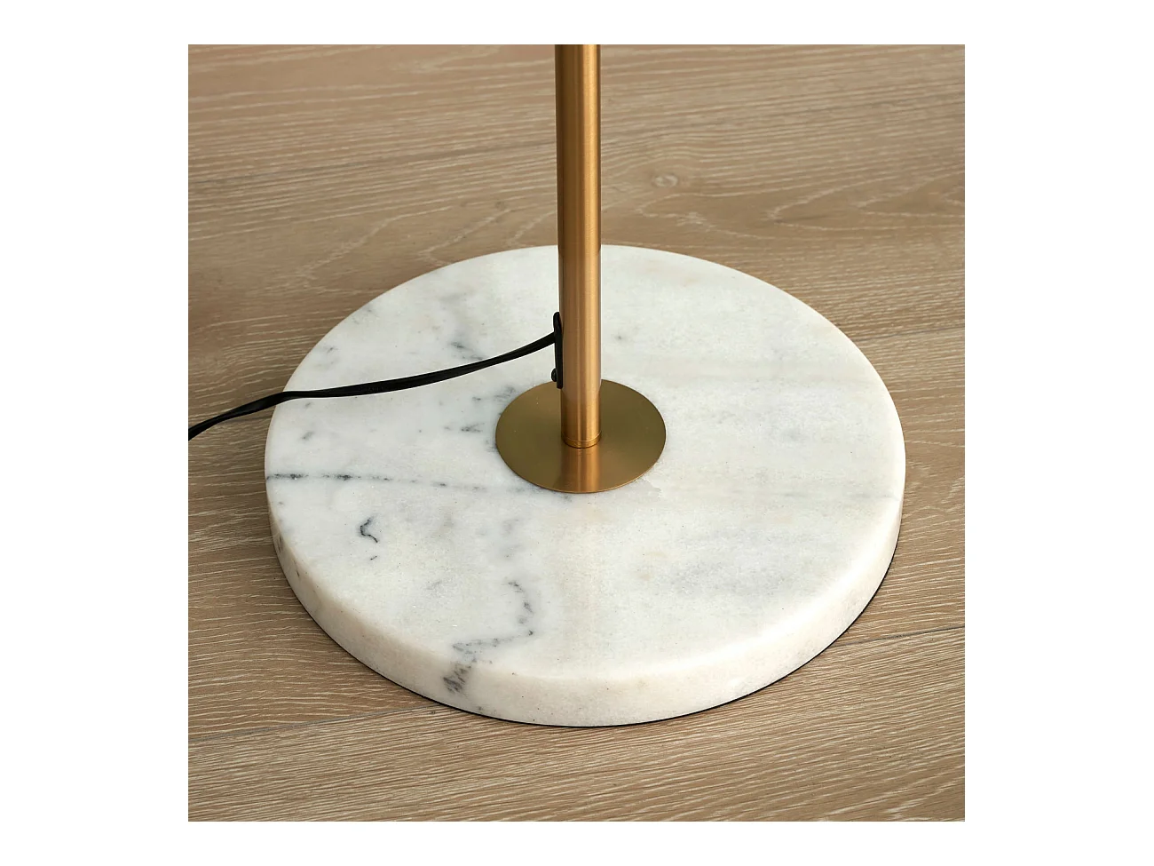 Lampadaire doré 3 globes blanc - Estrela