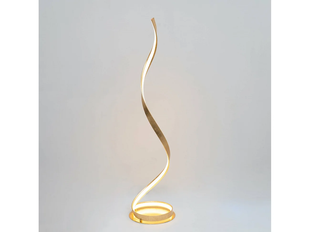 Lampadaire salon ondulé feuille dorée - Millenium